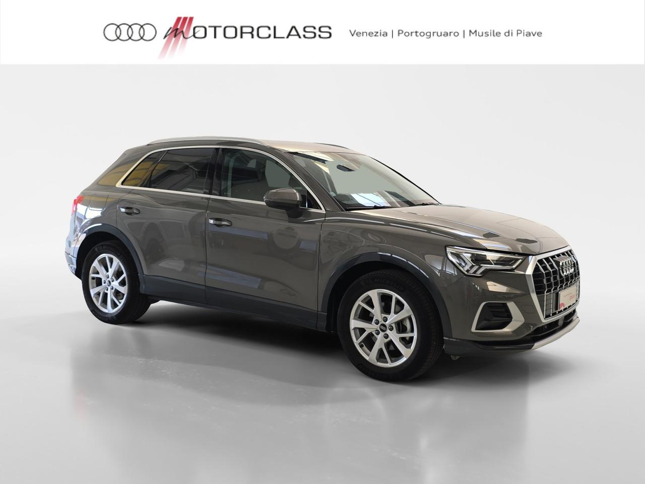 Audi Q3 35 2.0 tdi business advanced
