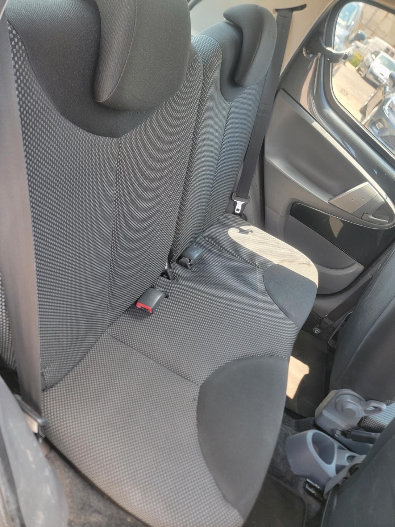 Toyota Aygo 1.0 12V VVT-i 5 porte AUTOMATICA