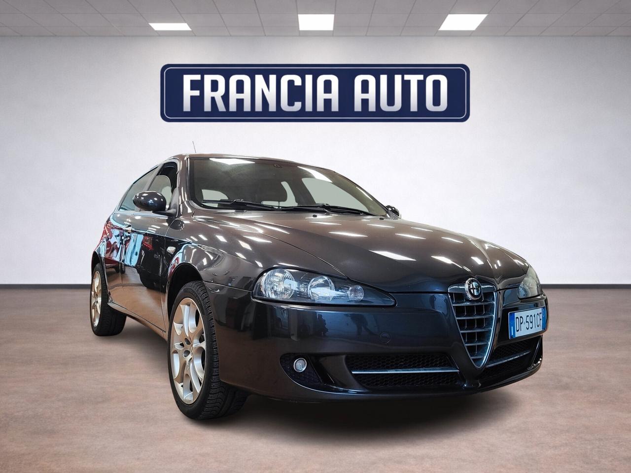 Alfa Romeo 147 2.0 16V TS Selespeed 5p. Distinctive