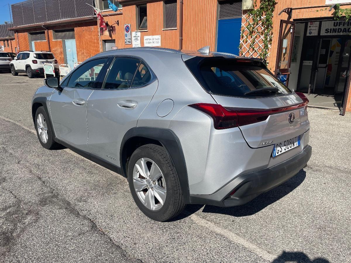 LEXUS - UX 250 - Hybrid F Sport