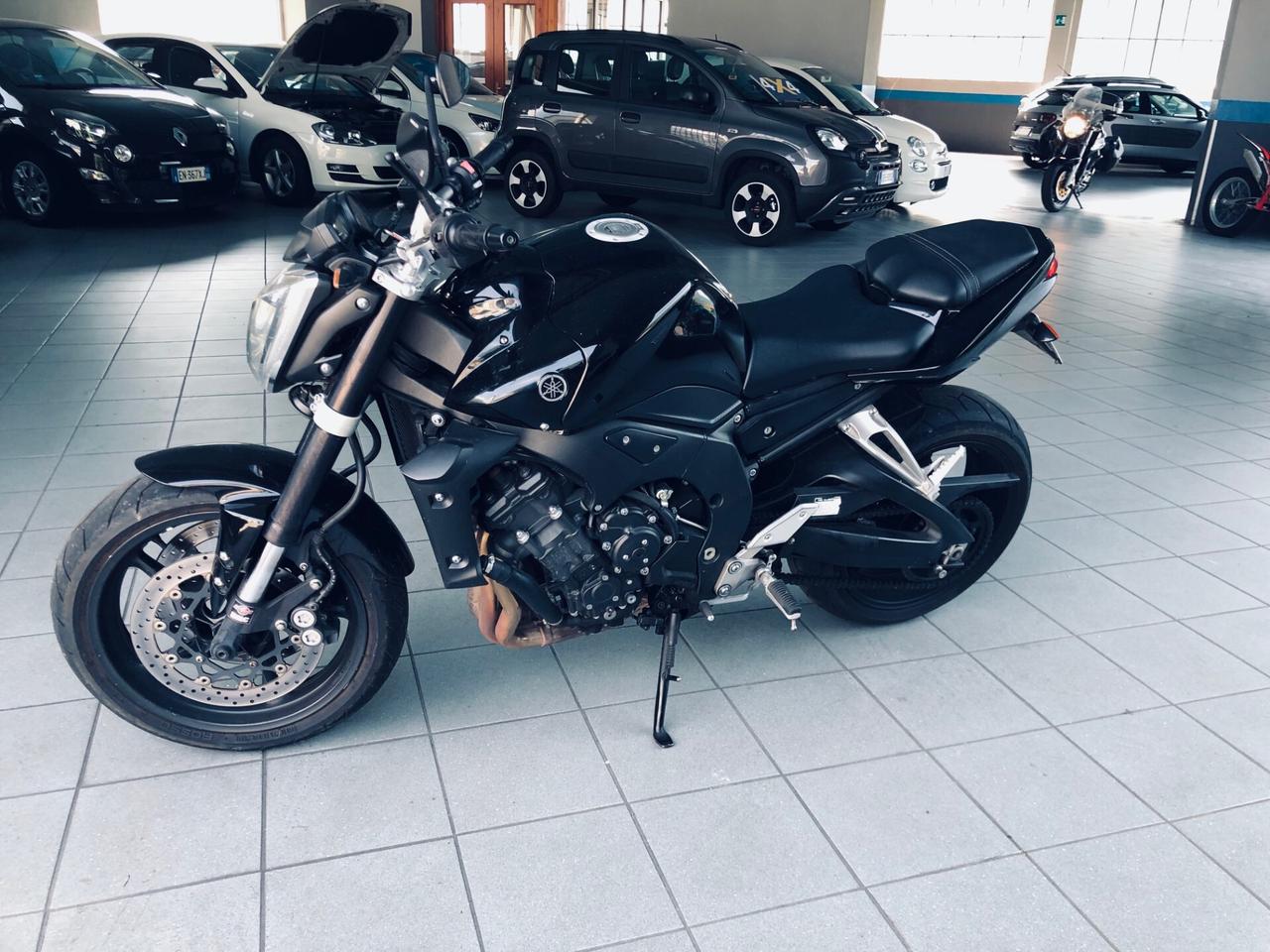 YAMAHA FZ1