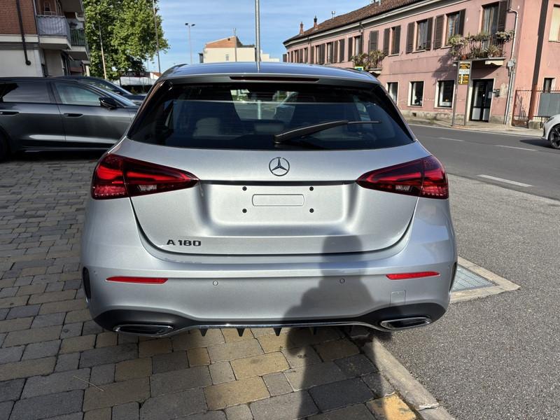 Mercedes A 180 AMG Line Premium DCT LED-NAVI-18"