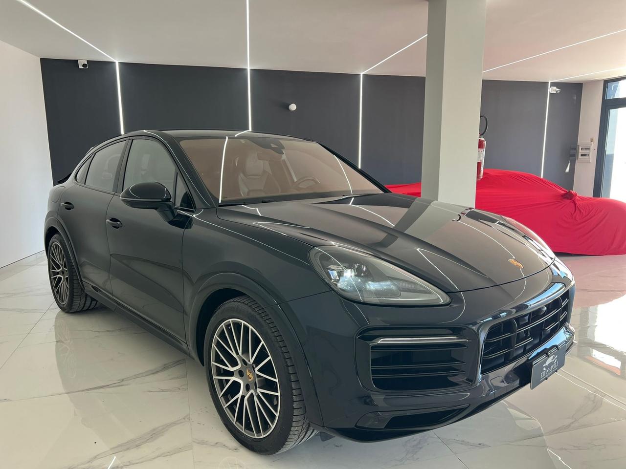 Porsche Cayenne Coupé 3.0 V6 Platinum Edition iva esposta