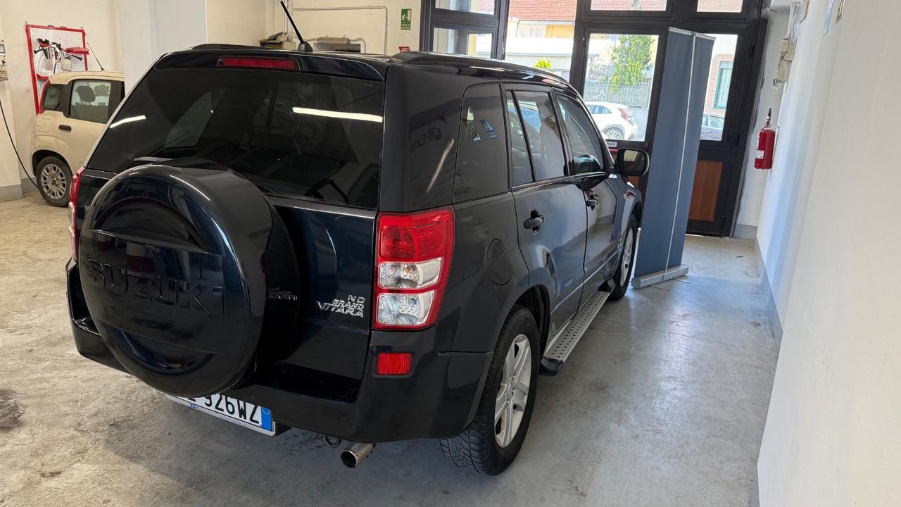 Suzuki Grand Vitara 2.0 16V 5 porte