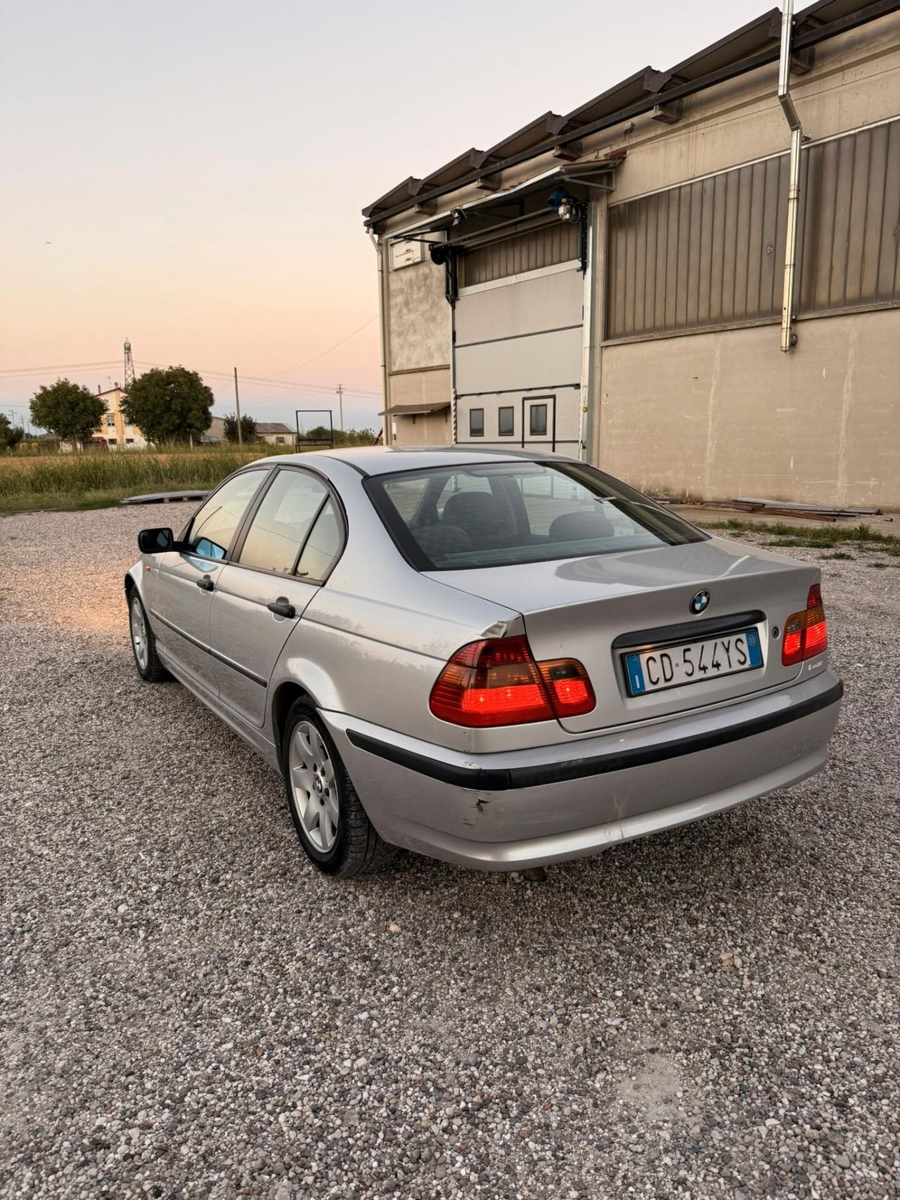 BMW 320d E46 – TRAZIONE POSTERIORE – INTERNI IN PELLE