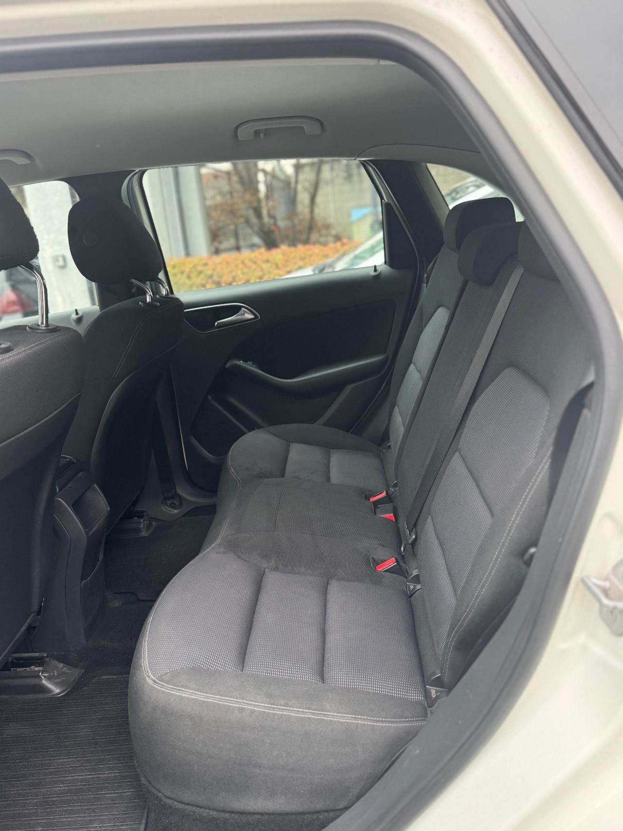 Mercedes-benz B 200 NGD Executive