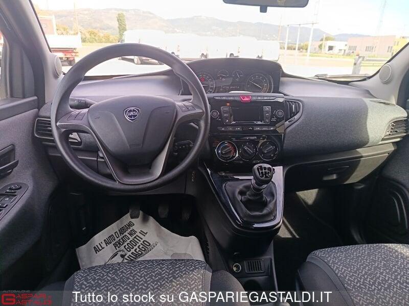 Lancia Ypsilon Ypsilon 1.0 FireFly 5 porte S&S Hybrid Silver Plus