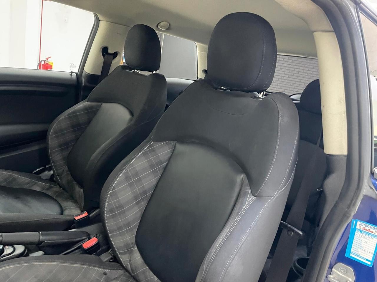 Mini Cooper D IV F56 2018 3p 1.5