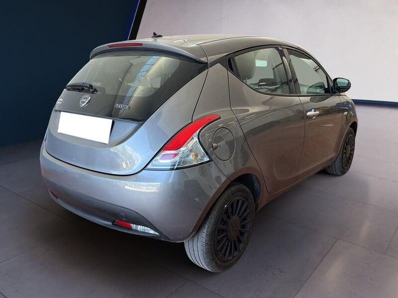 Lancia Ypsilon III 2021 1.0 hybrid Silver s&s 70cv