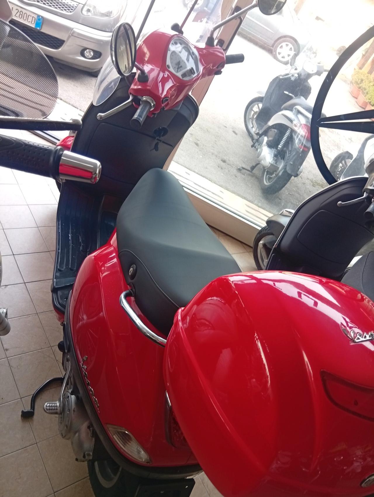 Piaggio Vespa 50 LX