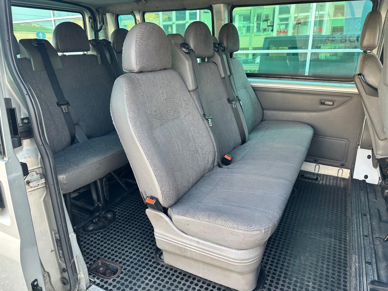 Ford Transit 9 posti t300 2.0 TD/100 74kw 101cv neopatentati