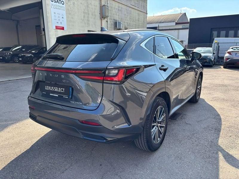 Lexus NX Hybrid Premium 4WD MY22