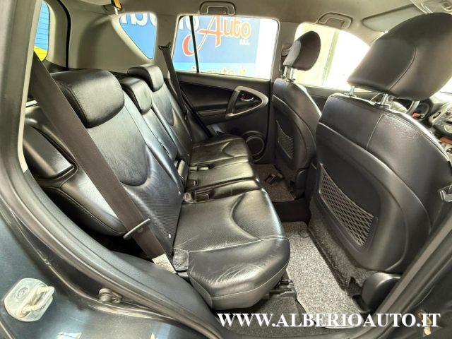TOYOTA RAV 4 MY23 RAV4 2.2 D-4D 136 CV Luxury