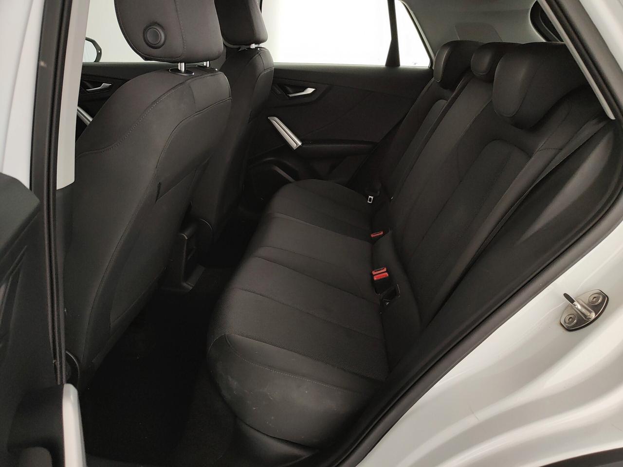 Audi Q2 35 TDI S tronic Business