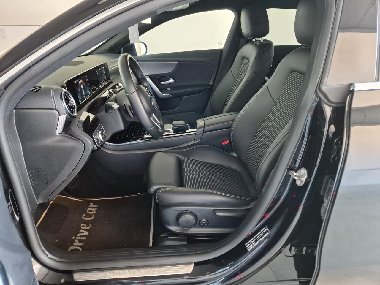Mercedes-Benz CLA 200 D SHOOTING BRAKE SPORT AUTOMATICA AUTO 1 PROPRIETARIO