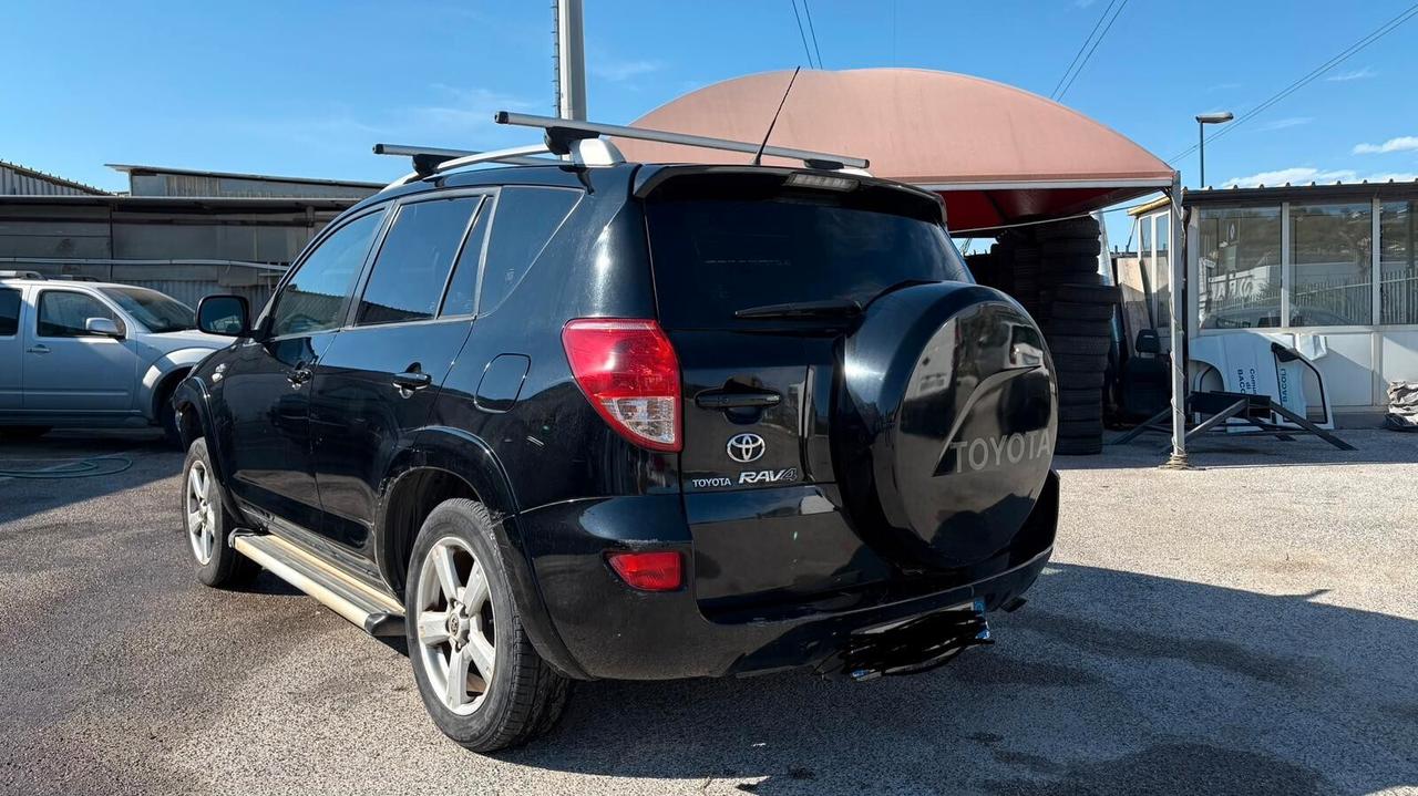Toyota RAV 4 2.2 Diesel