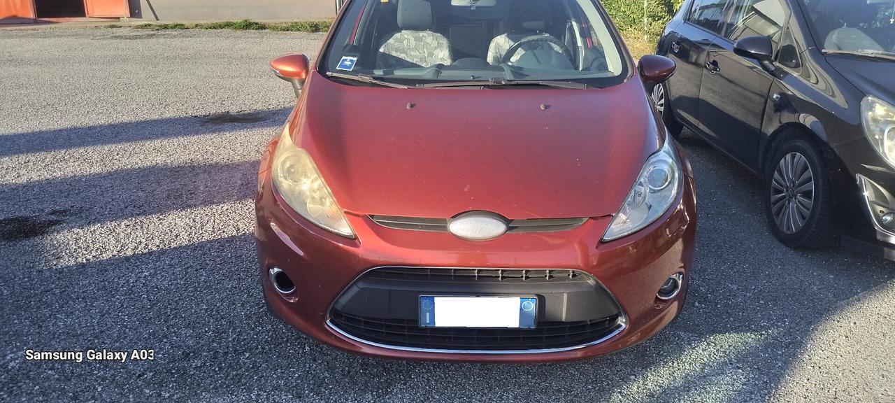 Ford Fiesta 1.4 5 porte Bz.- GPL Titanium