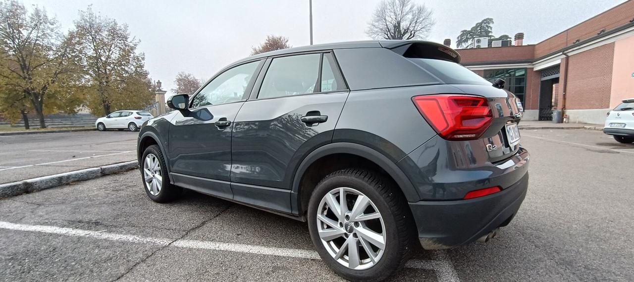 Audi Q2 35 TFSI S tronic Identity Black