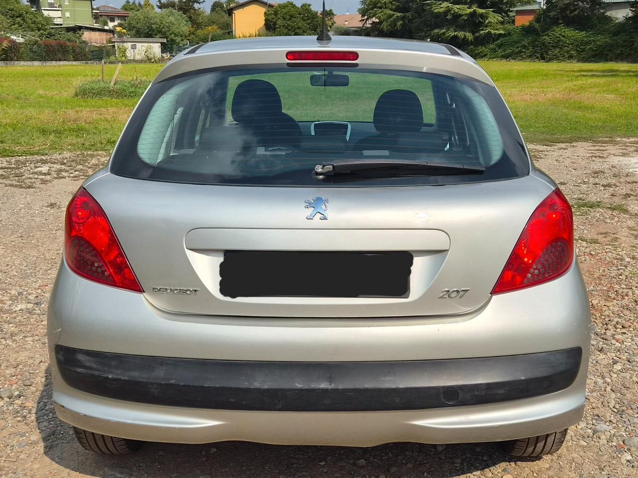 Peugeot 207 1.4 8V 75CV 5p. X Line