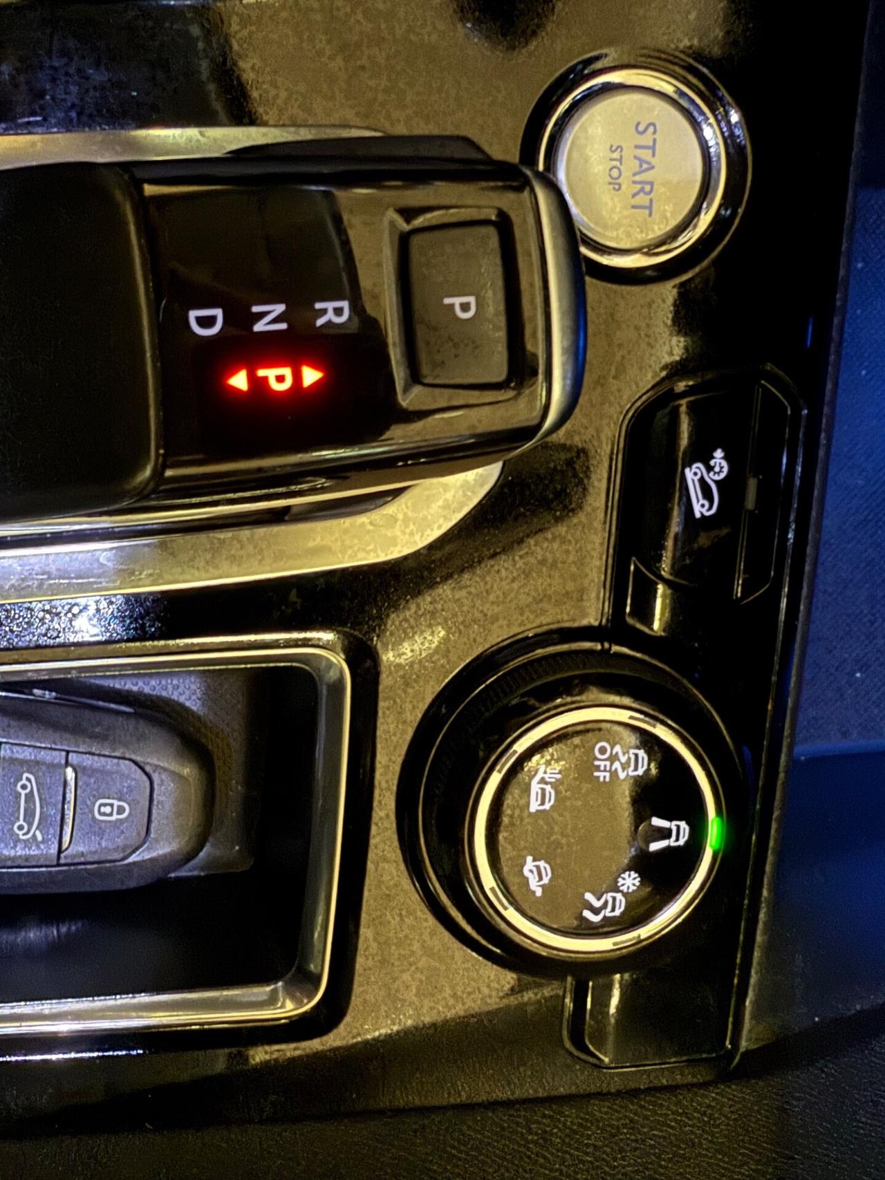 Peugeot 3008 BlueHDi 130 S&S EAT8 Allure