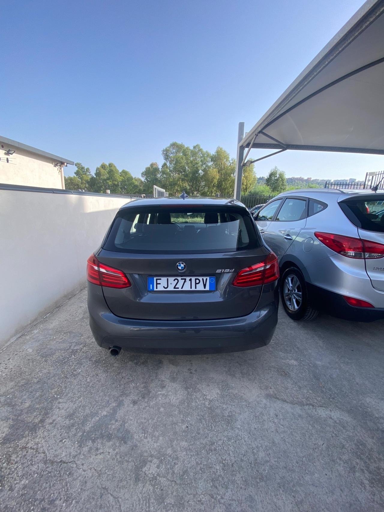 Bmw 2er Active Tourer 218d Luxury