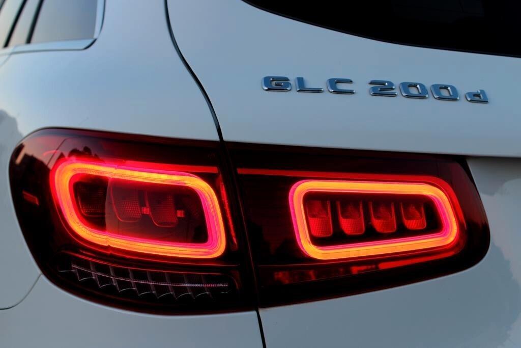 MERCEDES GLC 200 d 4Matic Aut *LED *Vetri Privacy