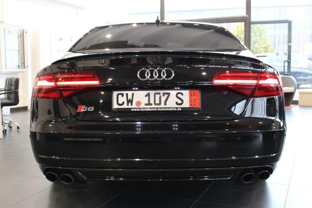 Audi A8 S8 4.0 TFSI quattro tiptronic plus CARBON