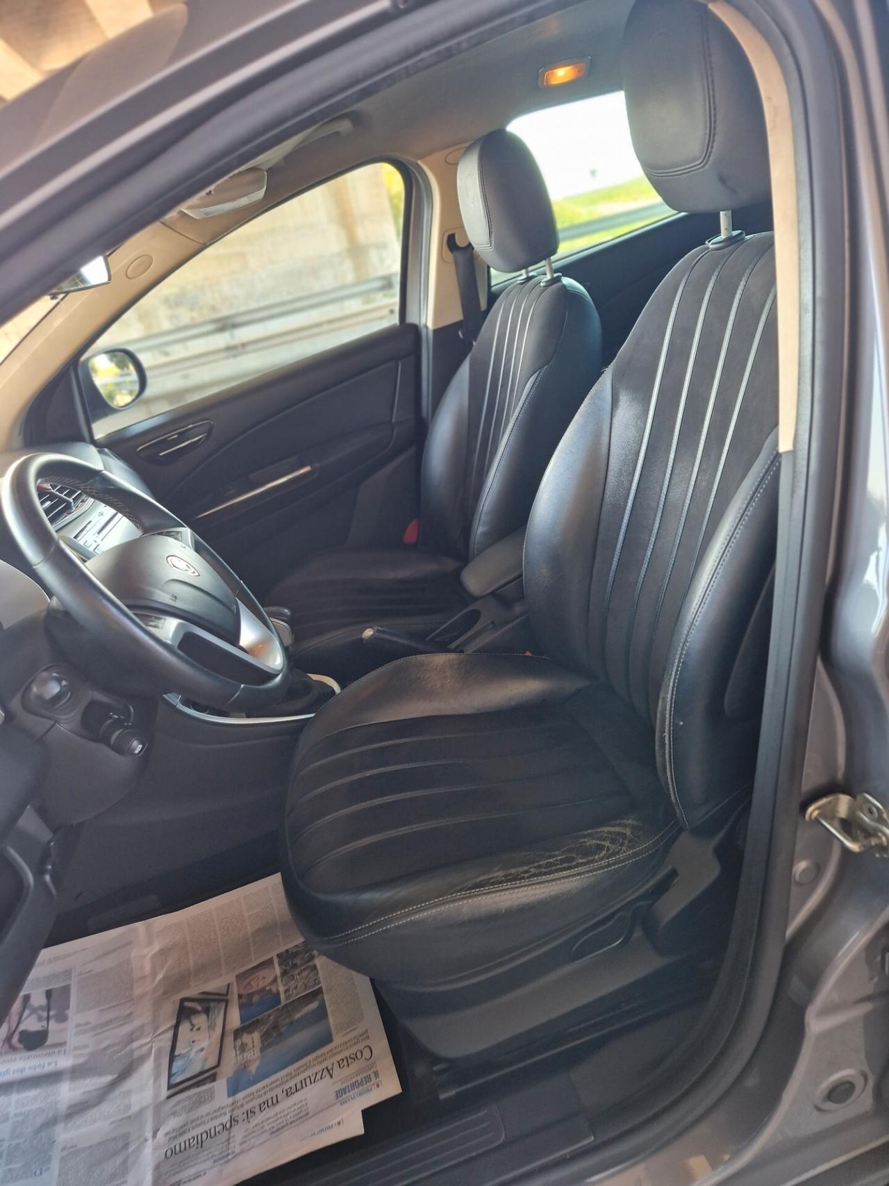 Lancia Delta 1.6 MJT DPF Gold