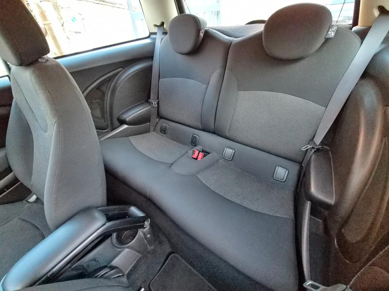 Mini 1.6 16V One D