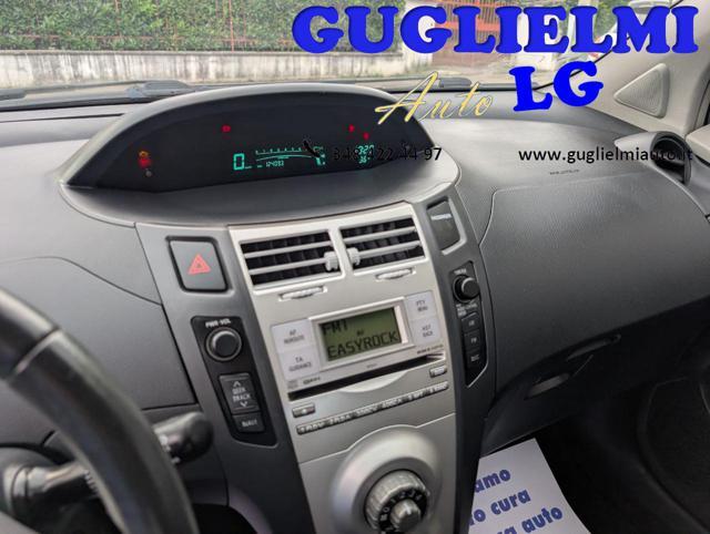 TOYOTA Yaris 1.3 5 porte Sol