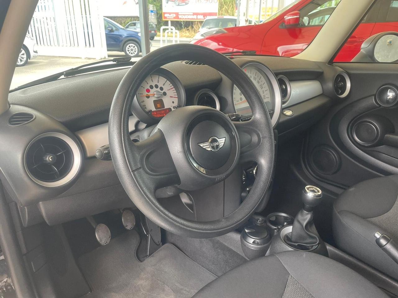 Mini 1.6 16V One (55kW)