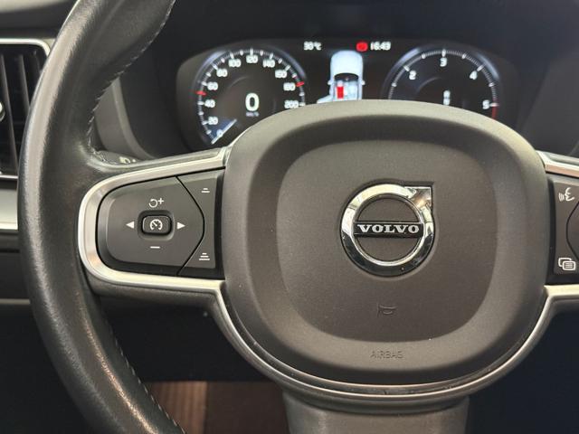VOLVO XC60 B5 AWD Geartronic Momentum PROMO
