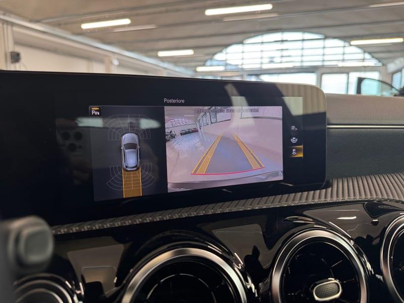 MERCEDES BENZ A 250 E HYBRID EQ BUSINE