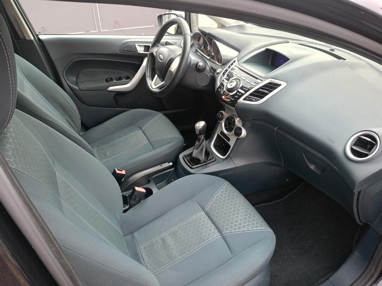 Ford Fiesta 1.6 TDCi 95CV 5p. Titanium