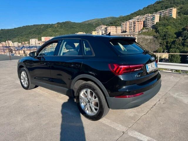 Audi Q3 45 1.4 tfsi hybrid / Plugin S-tronic Fatturabile