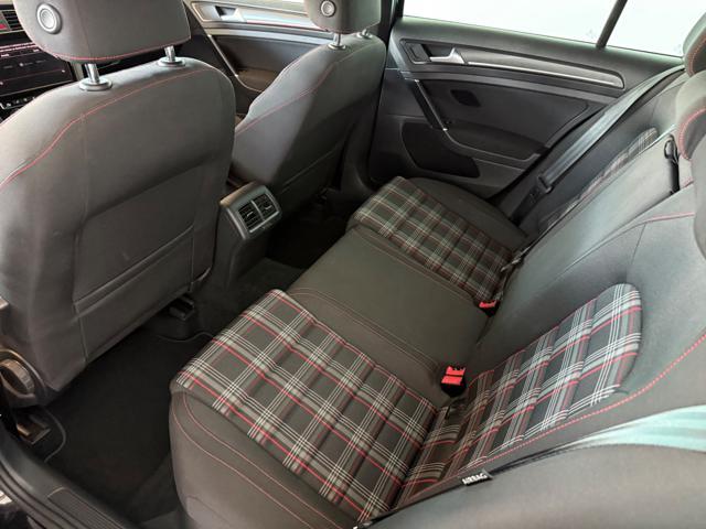 VOLKSWAGEN Golf GTI 2.0 TSI DSG 5p.
