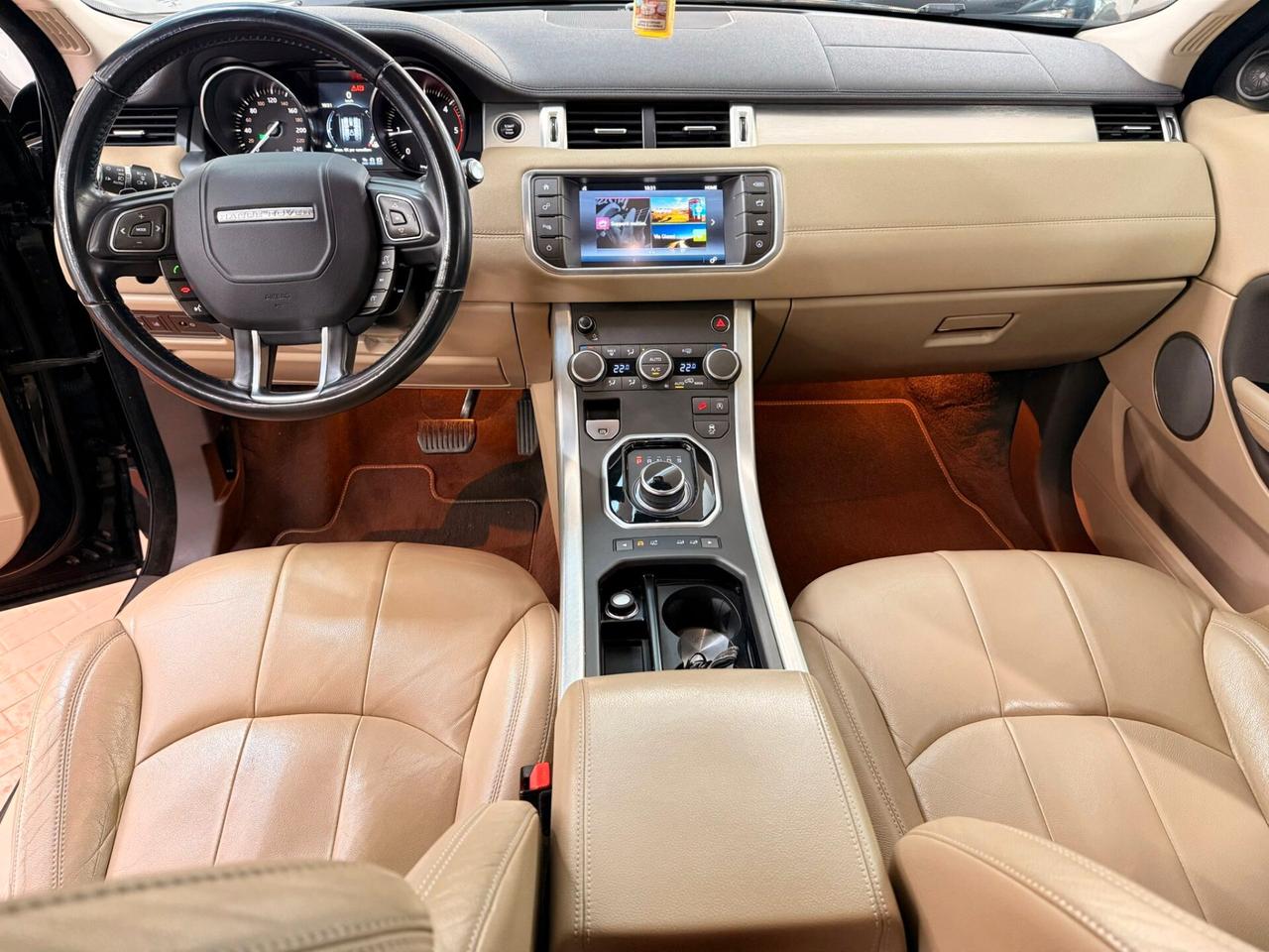 Land Rover Range Evoque 2.0 TD4 180 CV 5p. Autobiography