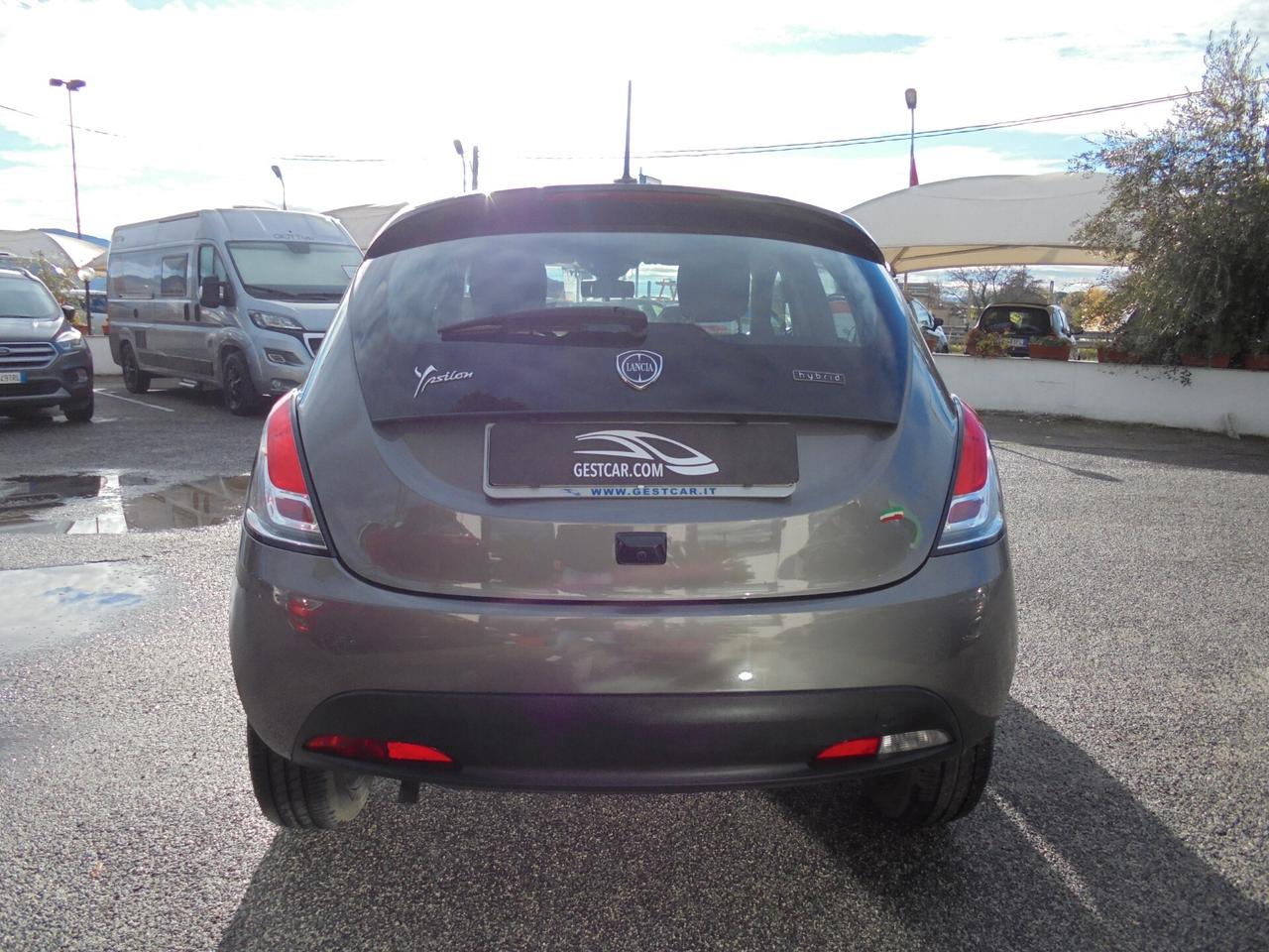 Lancia Ypsilon 1.0 FireFly 5 porte S&S Hybrid Ecochic Gold