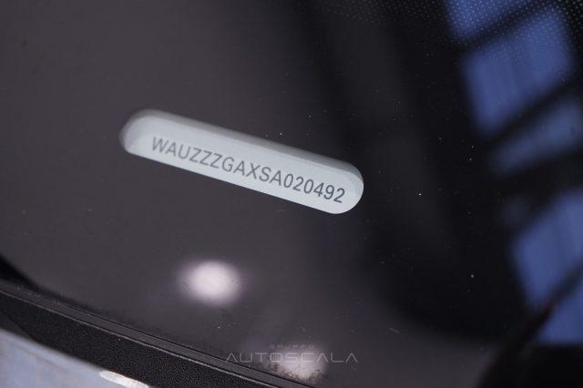 AUDI Q2 30 TDI 116cv S Line Edition Identity Black