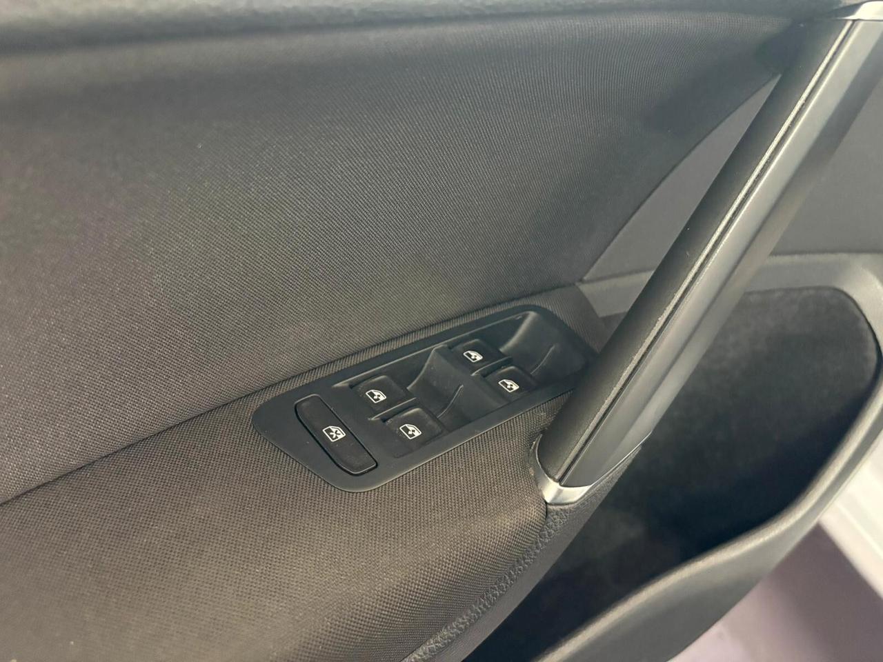 Volkswagen Golf 1.6 TDI 115 CV 5p. Sport Join Dsg