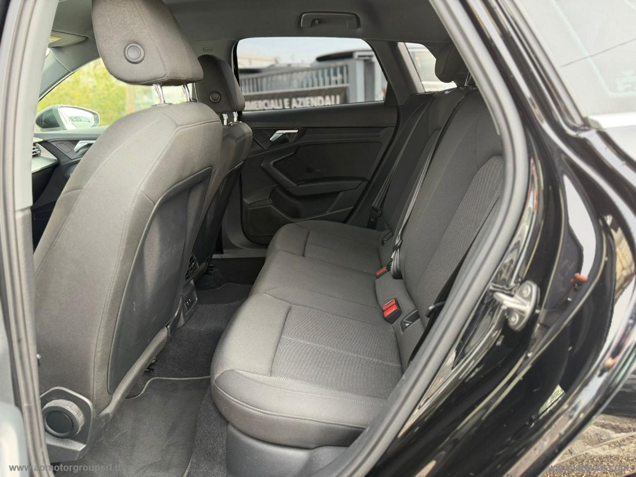 AUDI A3 SPB 30 G-TRON S TRONIC ADVANCED