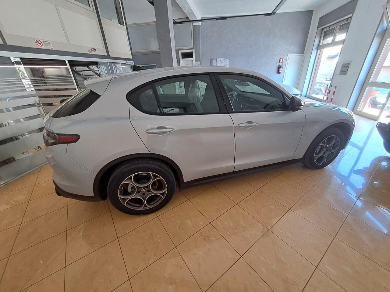 Alfa Romeo Stelvio 2.2 Turbodiesel 160 CV AT8 RWD Sprint