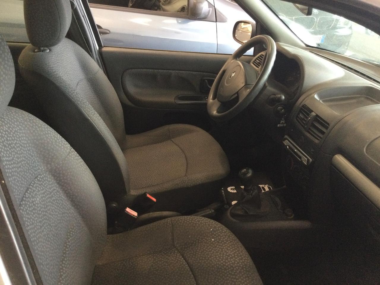 Renault Clio Storia 1.2 5 porte Dynamique