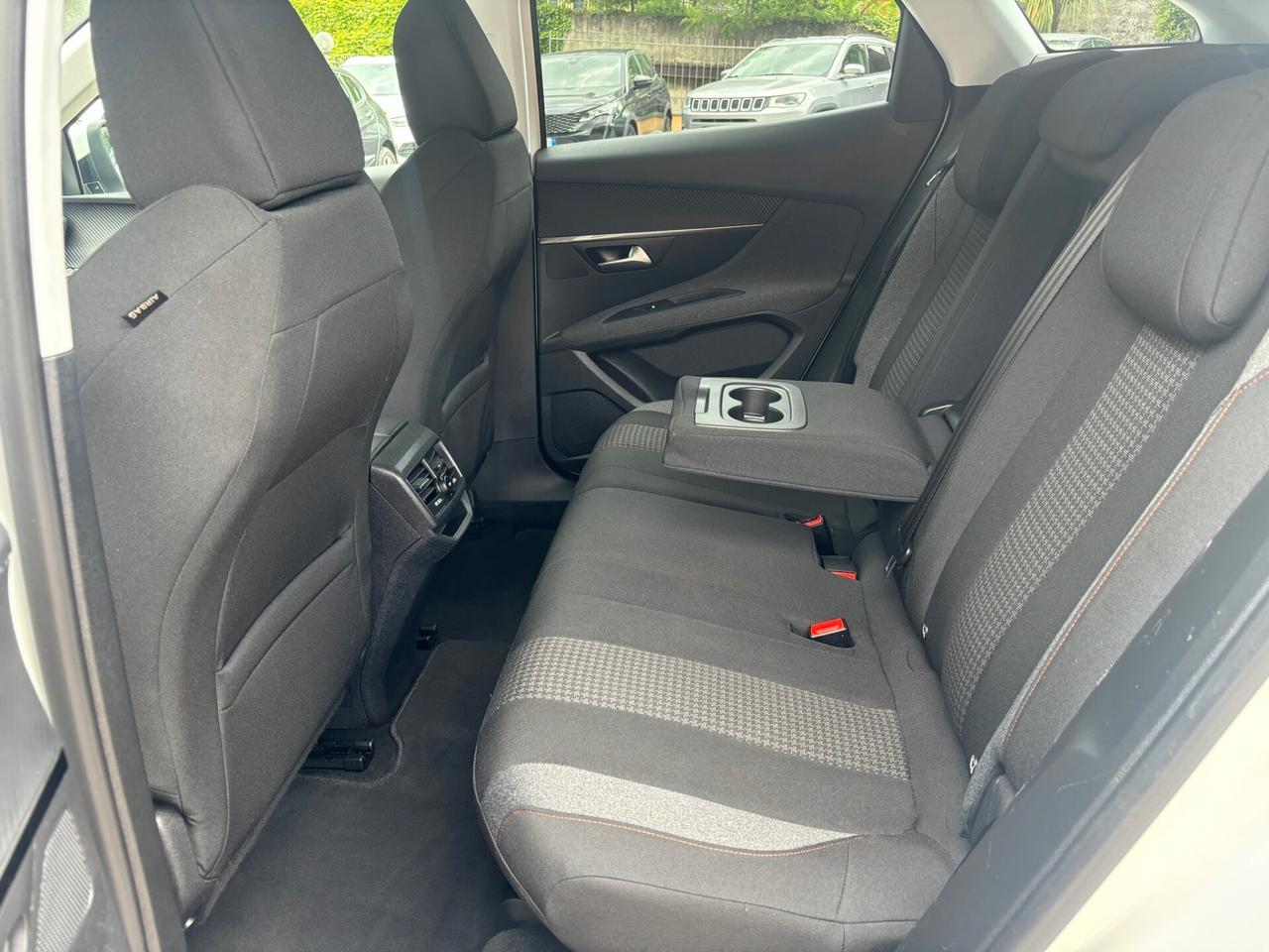 Peugeot 3008 BlueHDi 130 CV EAT8 ALLURE FULL PERLA