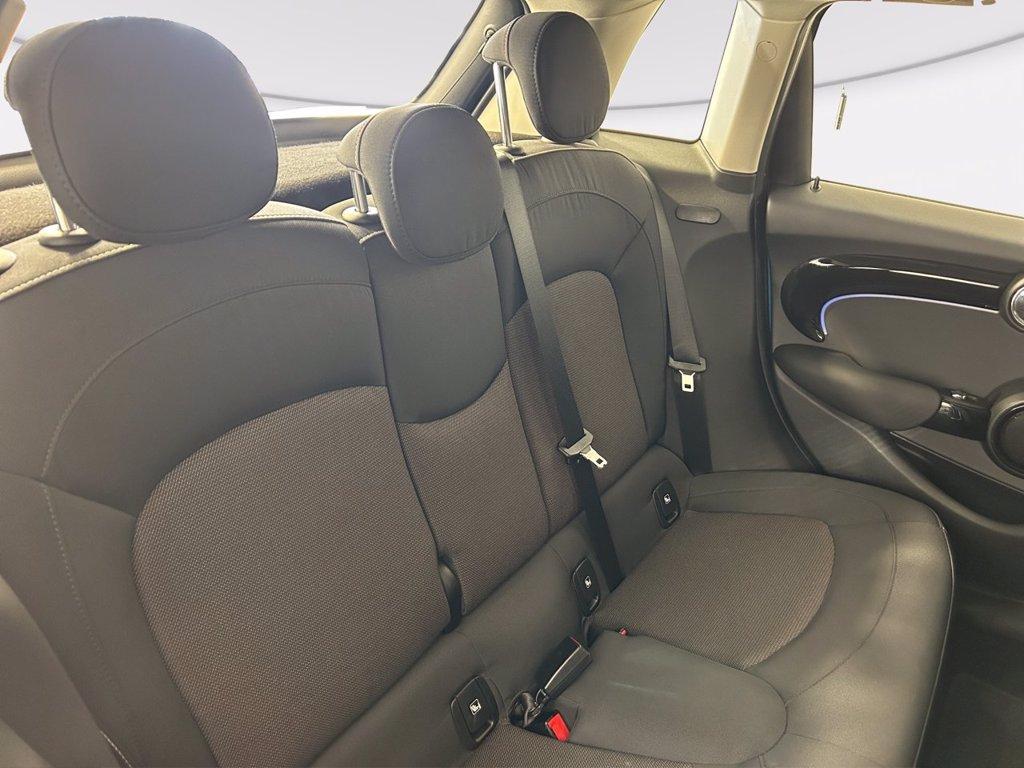 MINI Mini 5p 1.5 cooper essential del 2021
