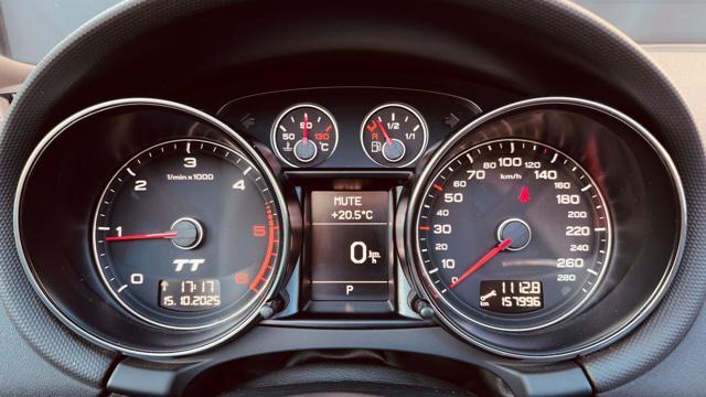AUDI TT Roadster 2.0 TDI quattro S tronic 2 x S line 19"