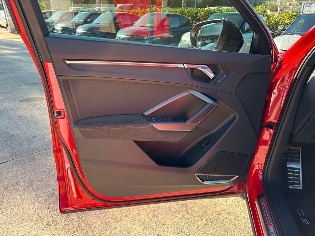 Audi RSQ3 SPB A NOLEGGIO NO SCORING BANCARIO