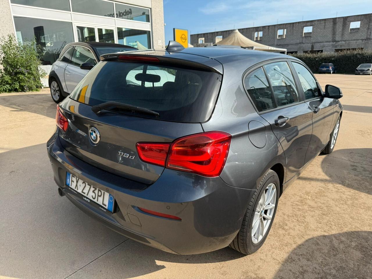 Bmw 118 118d 5p. Business