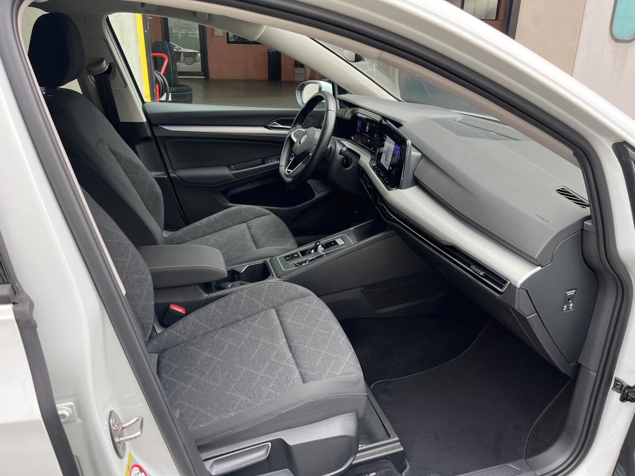 Volkswagen Golf 1.5 TSI ACT DSG 5p. ***KM 40558**