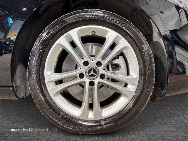 MERCEDES-BENZ A 250 e hybrid EQ Progressive Advanced